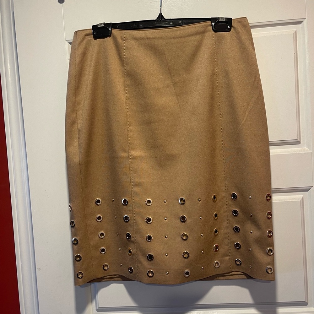White House Black Market Tan Embellished Pencil Skirt size 6